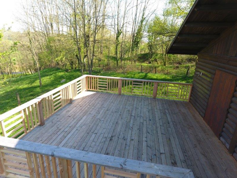 Terrasse bois sur pilotis à Coutières (79)